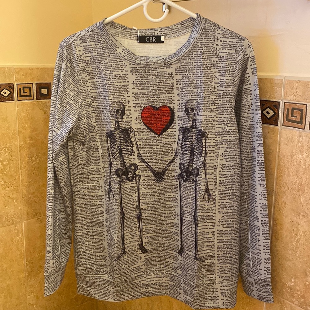 CBR Skeleton love Heart Shirt, Size Medium